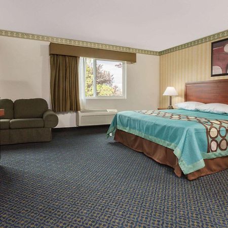 Super 8 By Wyndham Sacramento Hotell Carmichael Exteriör bild