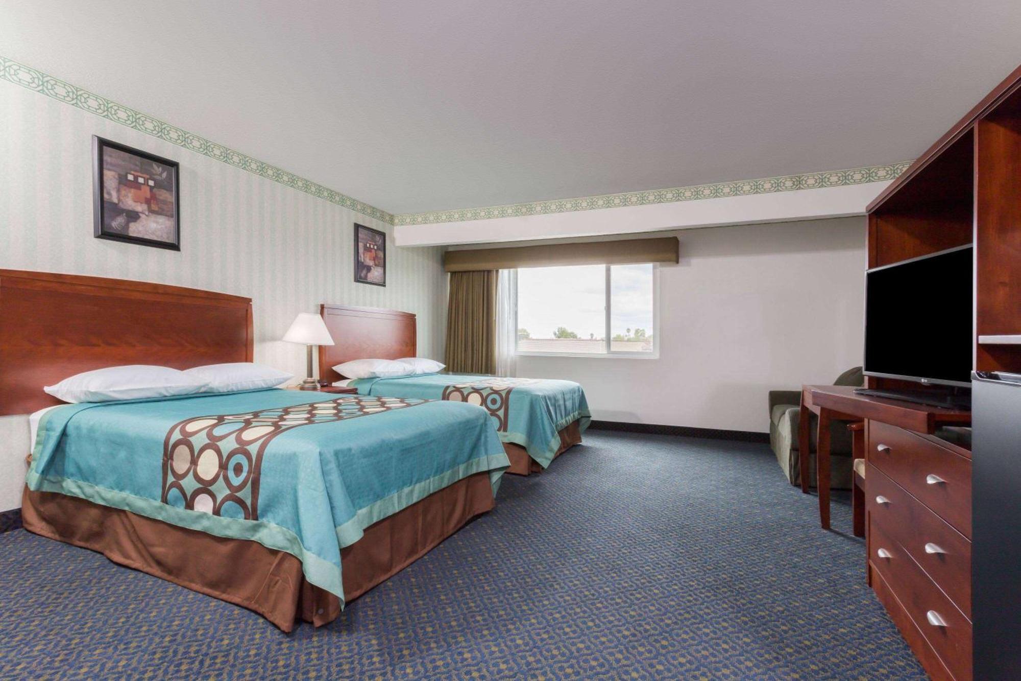 Super 8 By Wyndham Sacramento Hotell Carmichael Exteriör bild