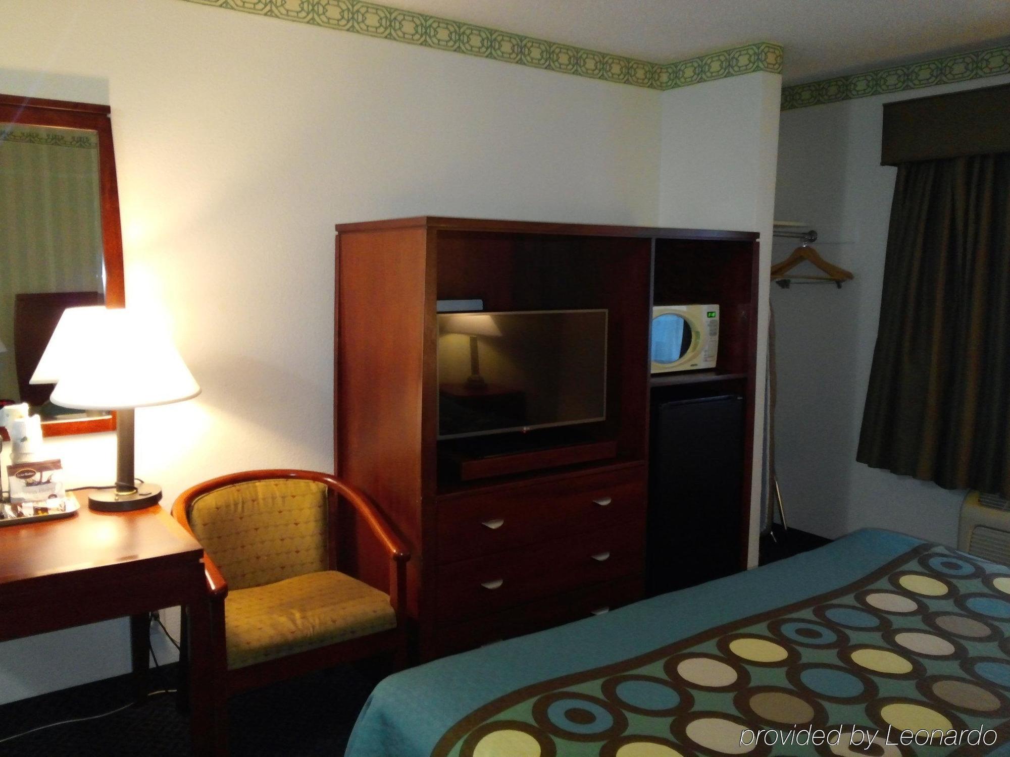Super 8 By Wyndham Sacramento Hotell Carmichael Exteriör bild