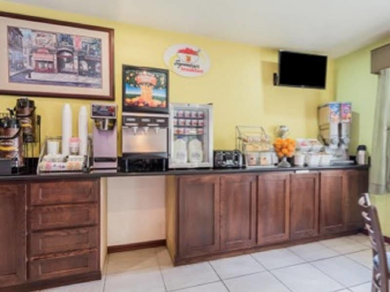Super 8 By Wyndham Sacramento Hotell Carmichael Exteriör bild