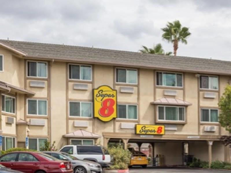 Super 8 By Wyndham Sacramento Hotell Carmichael Exteriör bild