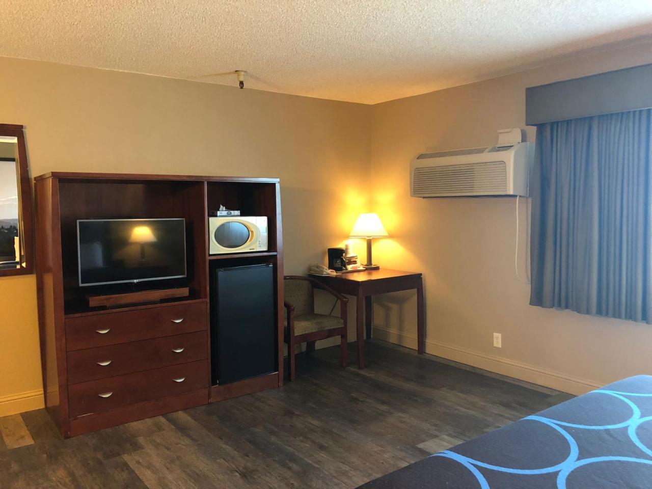 Super 8 By Wyndham Sacramento Hotell Carmichael Exteriör bild